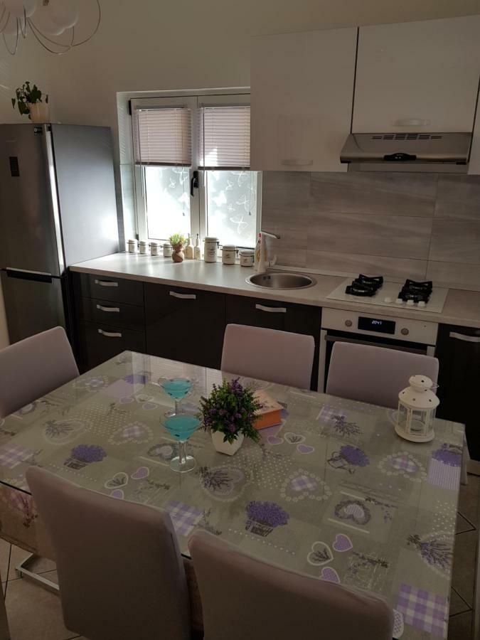 Apartman Paulina Каштела Экстерьер фото